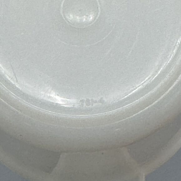 Vtg 5 Piece Tupperware Measuring Cups White Clear Nesting Missing 1/4 cup READ - Picture 6 of 6